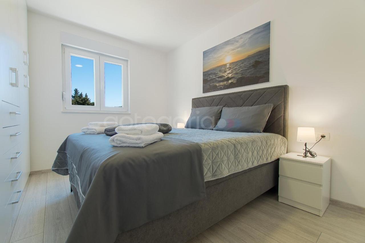 Luxury Sea View Apartment Vida Макарська Екстер'єр фото