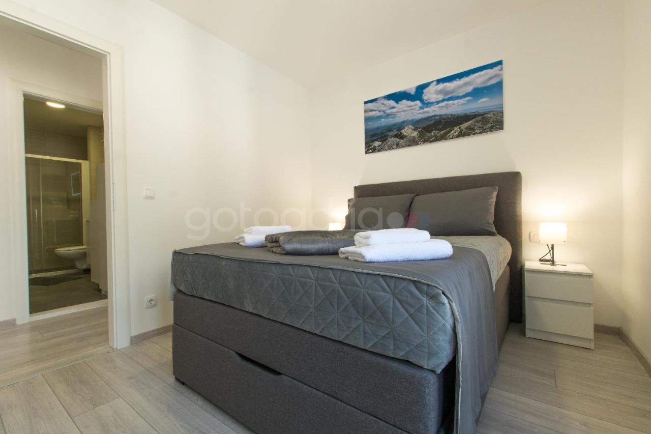 Luxury Sea View Apartment Vida Макарська Екстер'єр фото